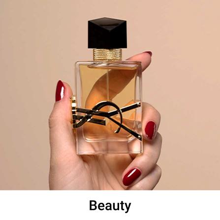 Beauty - YSL Parfum Flacon in Damenhand