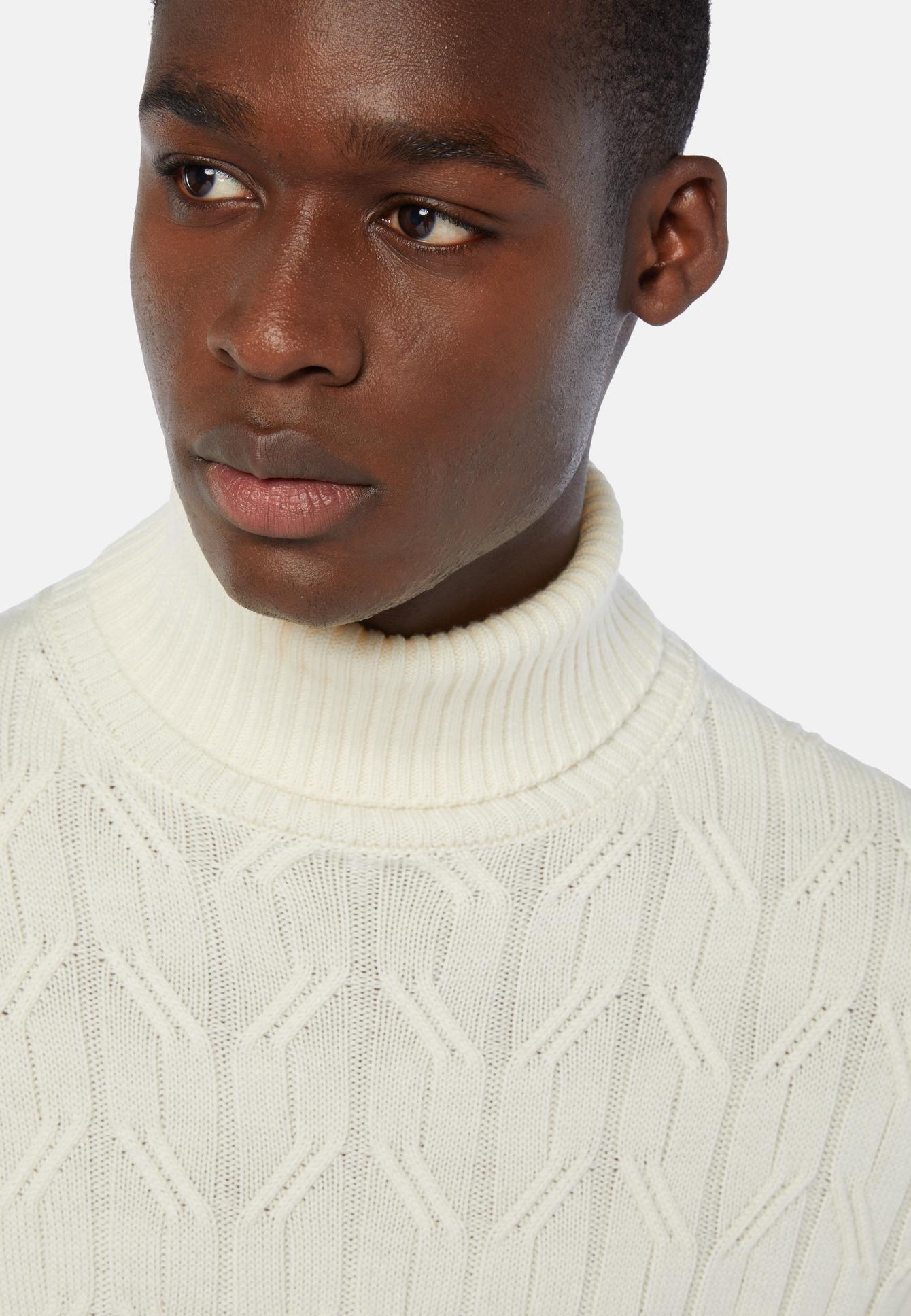 White Merino Wool Polo Neck Pullover | Frankfurt Airport Online Shopping