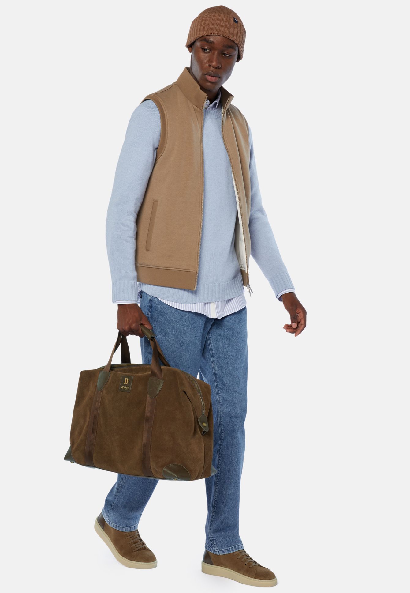 Airport handbags shop