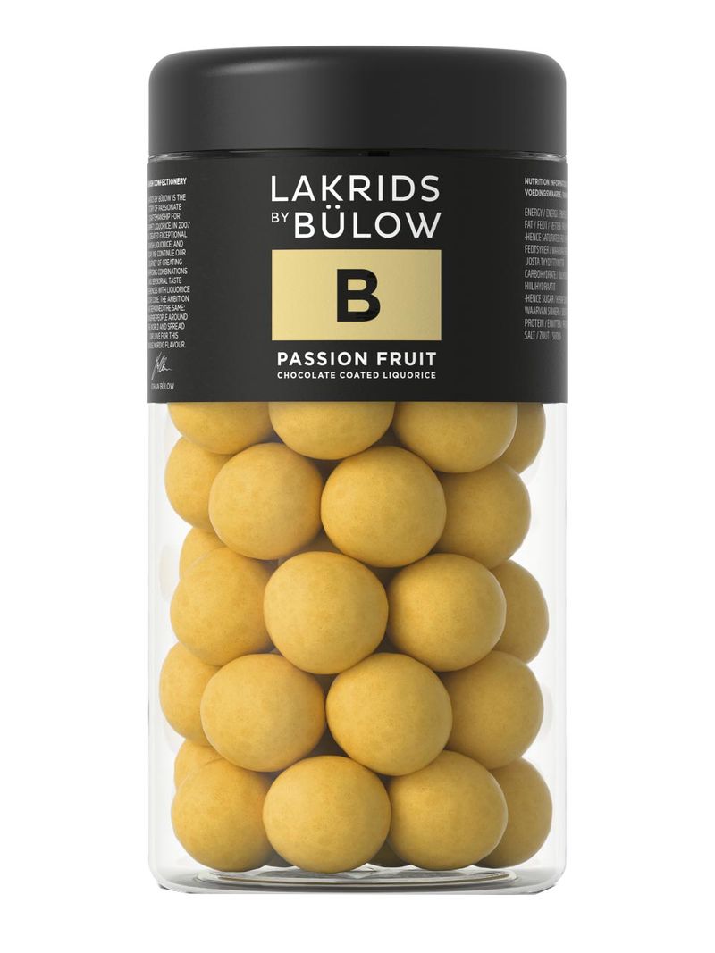 Lakritz überzogen mit Passionsfrucht, weisser Schokolade und Zucker