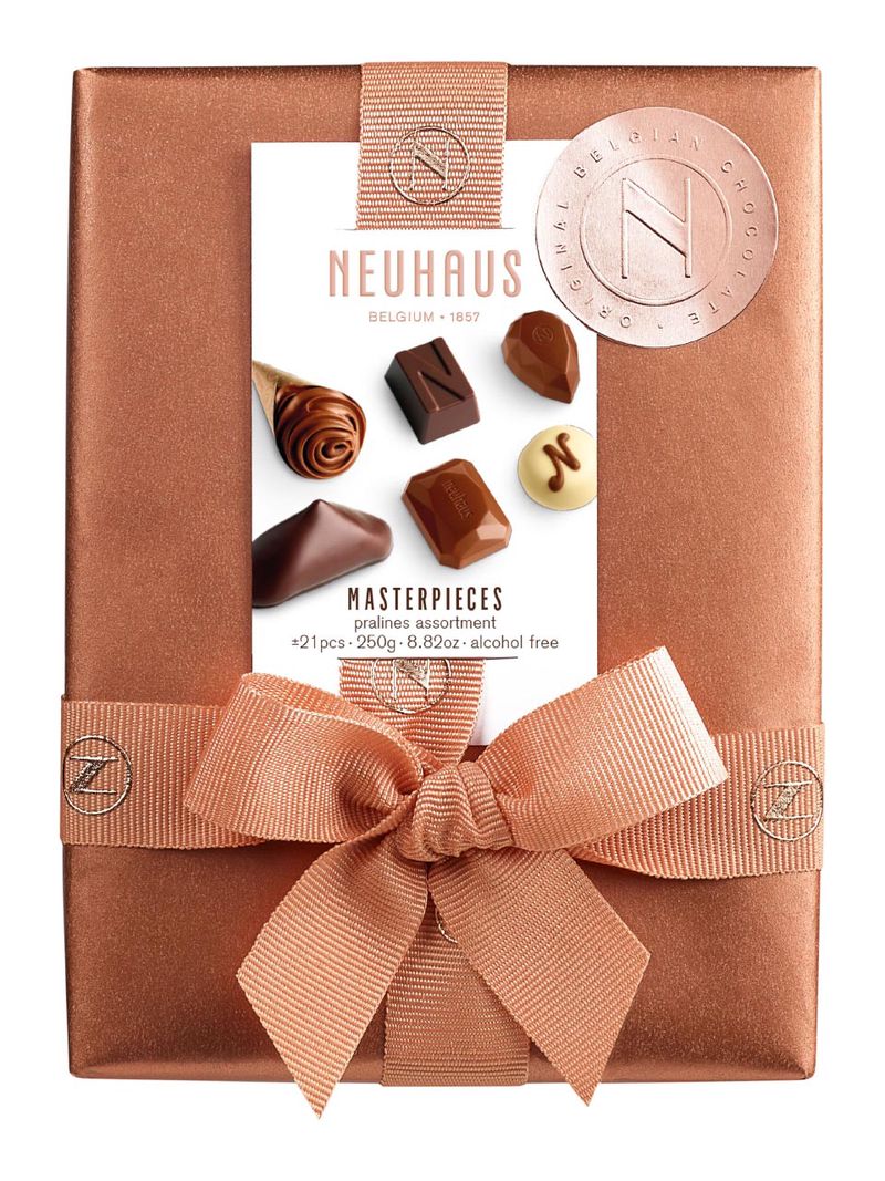 Die Timeless Masterpieces Ballotin (250 g) enthält +/- 21 kultige Neuhaus-Pralinen